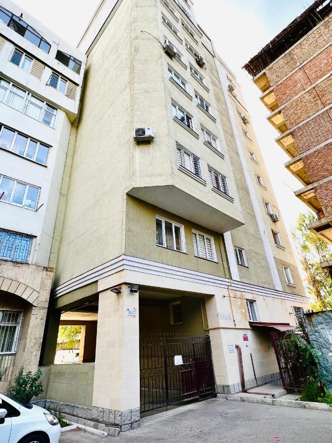 Evita Apartment Bishkek Exterior foto