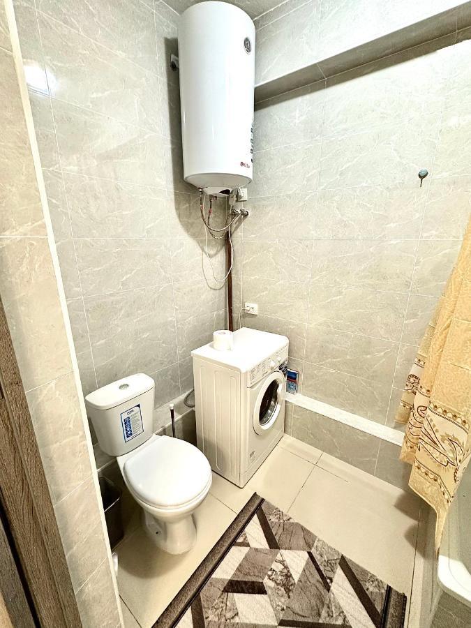 Evita Apartment Bishkek Exterior foto